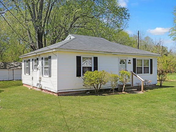 2nd image of 22622 Lee Mont Rd