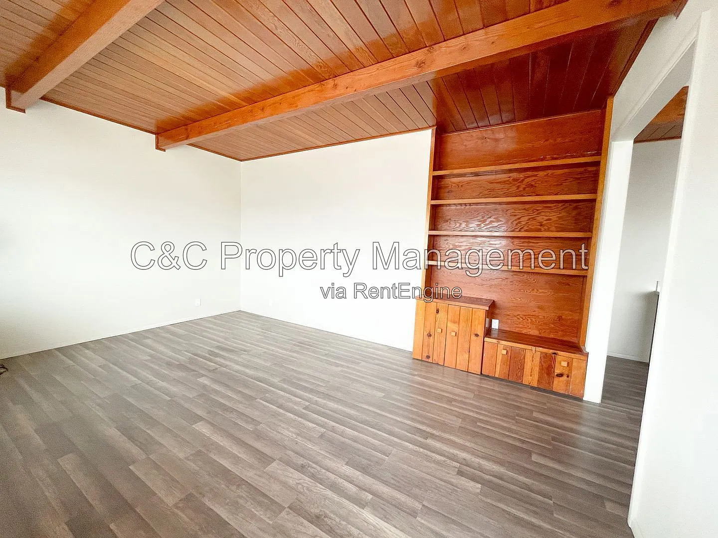 3 bed, 1.5 bath, 1200 sqft, $3,385 — Photo 3