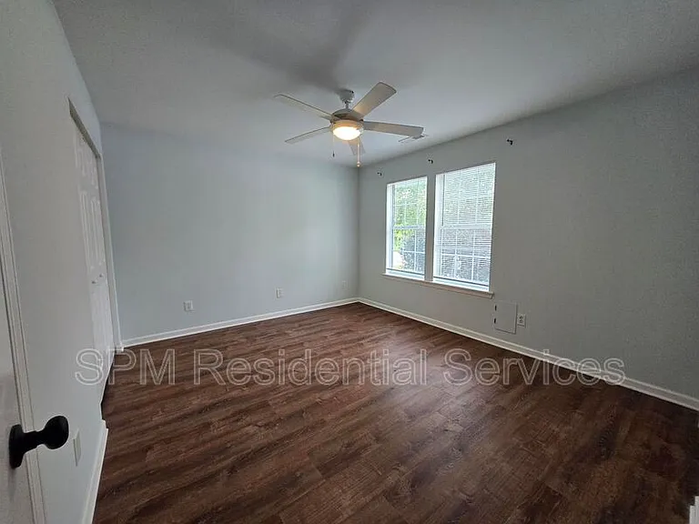 5061 Peachtree Ave — Photo 8