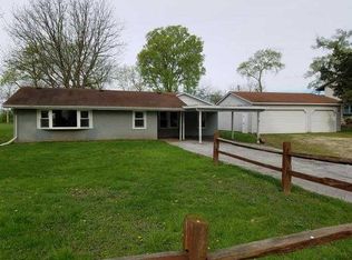 1019 8th St, Colona, IL 61241