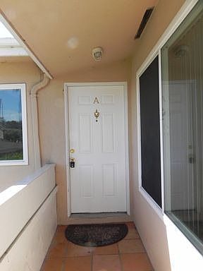 2nd image of 154 E C St APT A