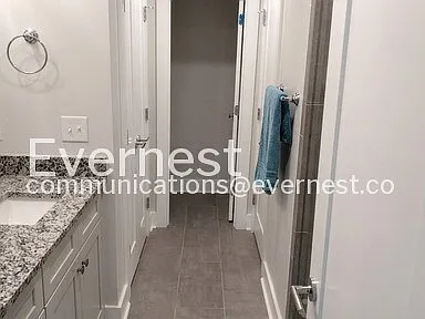 336 Queen Ave — Photo 10
