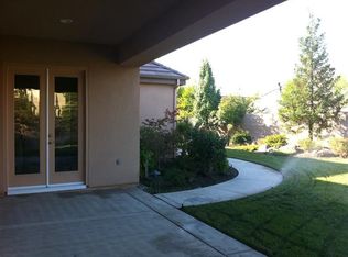 1618 E Sterling Hill Way, Fresno, CA