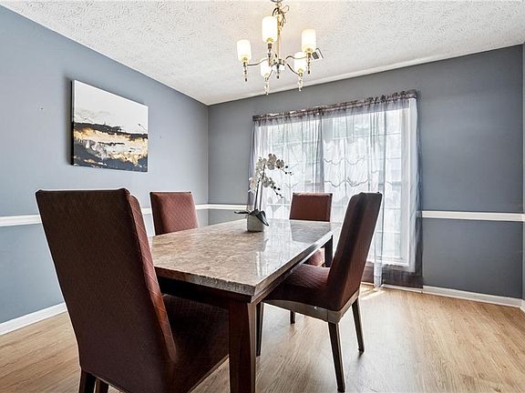 5th image of 2890 Maple Vista Ln
