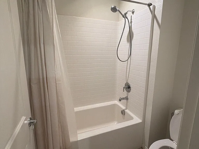 1185 Harvest Dr #2 — Photo 6