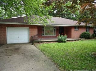 27 Leichner Dr, Champaign, IL