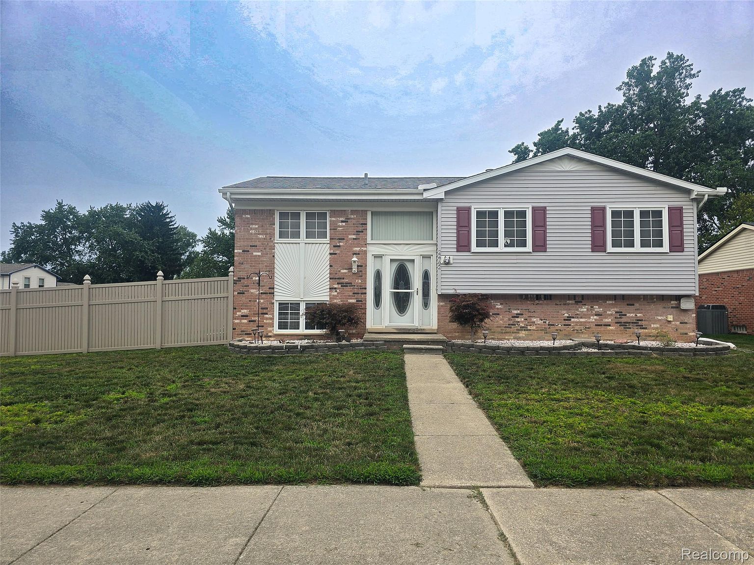 22792 Armstrong Ave, Brownstown, MI 48193 | Zillow