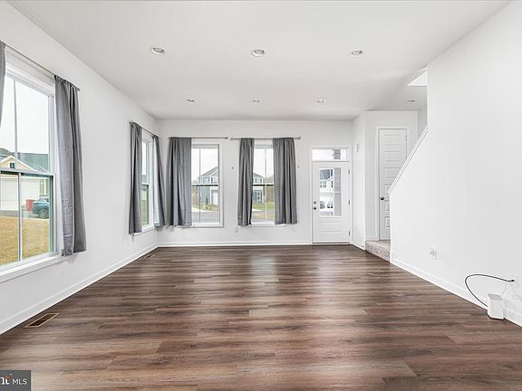 4th image of 86 Cilantro Ln