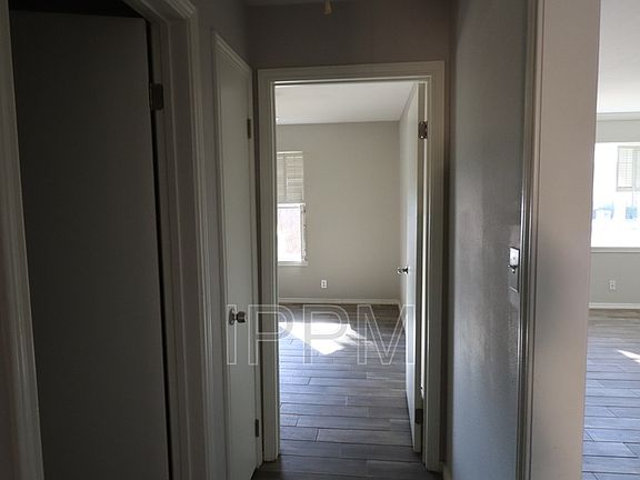 4th image of 1716 Palm Valley Dr W