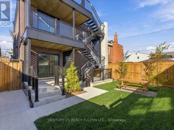 113 Hatherley Rd #1, Toronto, ON M6E 1W4