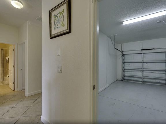 3rd image of 2954 Beach Palm Ave
