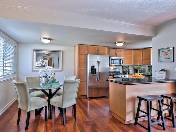 3rd image of 14225 Lora Dr APT 15