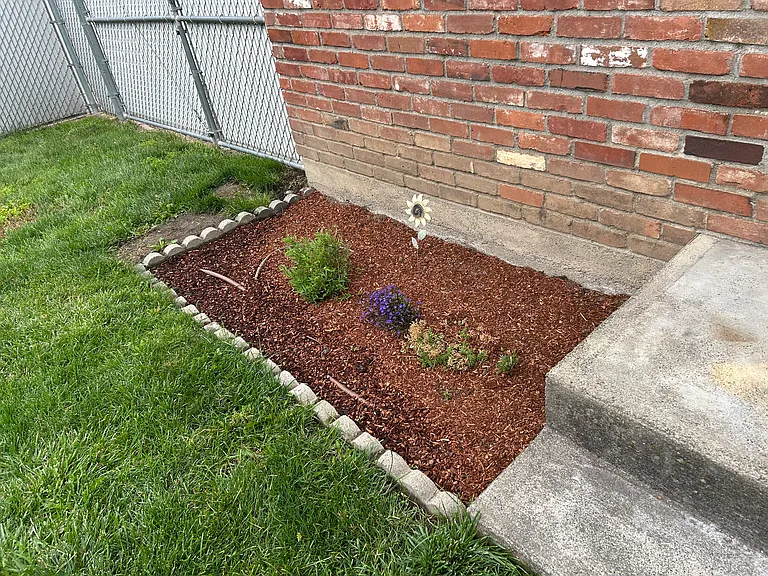 4917 N Maple St — Photo 21