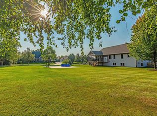 800 Chickadee Dr, Cambridge, WI 53523