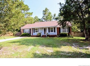 638 Azalea Dr, Spring Lake, NC 28390