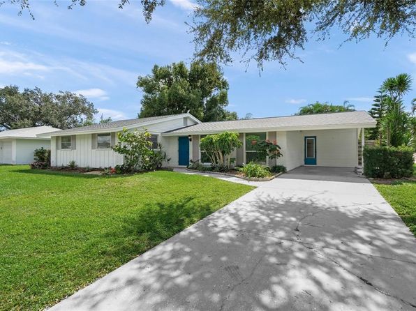 3185 Regatta Cir