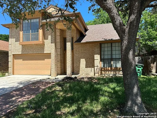 3 bed, 2.5 bath, 2125 sqft, $2,095 — Photo 2