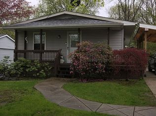 1920 Elmwood St, Port Huron, MI