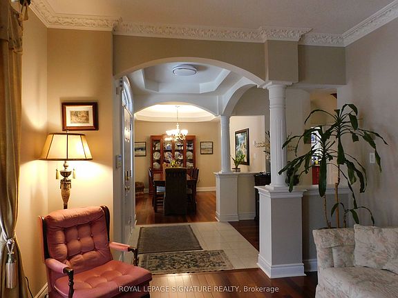 4th image of 1590 Hallstone Rd