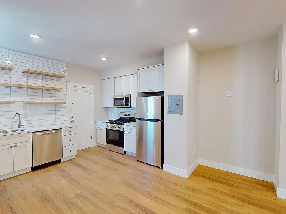 Kitchen / Living Space