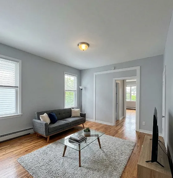 176 W 31st St #2 — Photo 8