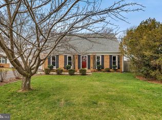 307 S Lincoln Ave, Sterling, VA 20164