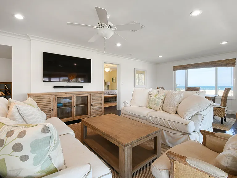 325 Beach Rd #301 — Photo 21