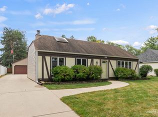 34 Pembrooke Rd, Montgomery, IL 60538