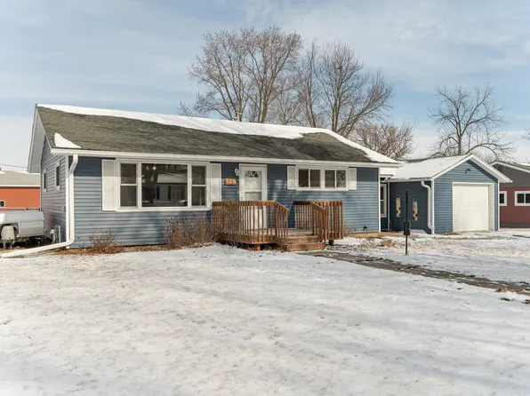 529 1st St, Fountain, MN 55935