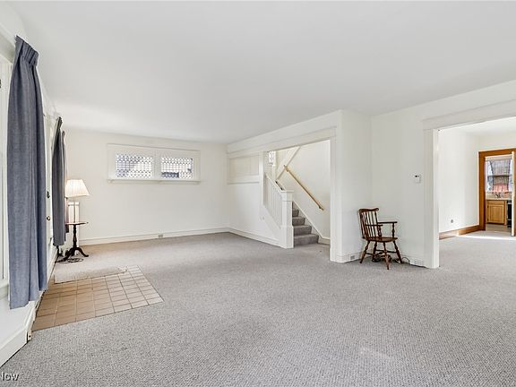 4th image of 1435 W Clifton Blvd