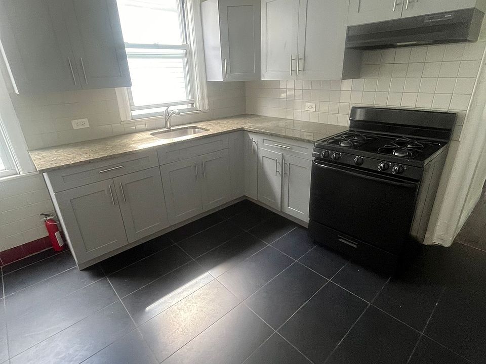 1st image of 78 N 19th St APT 1