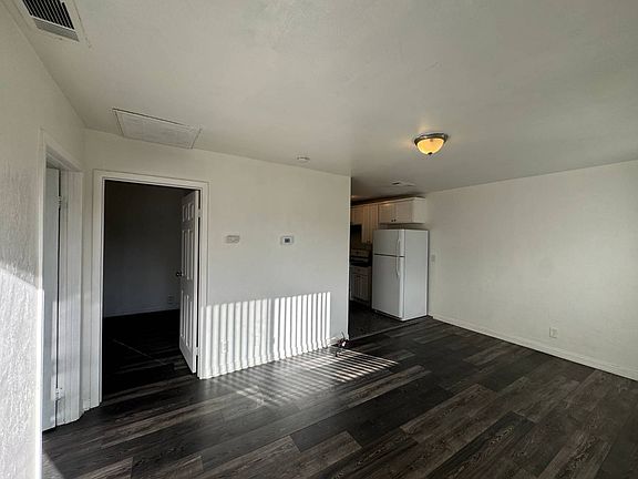 2nd image of 2838 El Nido Dr