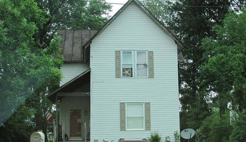 1st image of 112 Sterling St