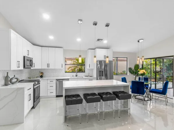 2450 NW 15th Street, Delray Beach, FL 33445