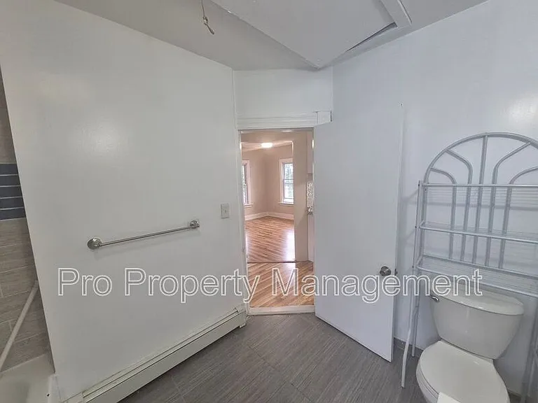 25 Howard Ave #2 — Photo 14