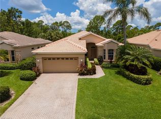 8681 Gleneagle Way, Naples, FL 34120