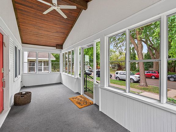 3rd image of 1335 Sargent Ave