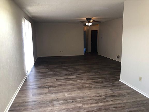 5th image of 626 Taylor Ct