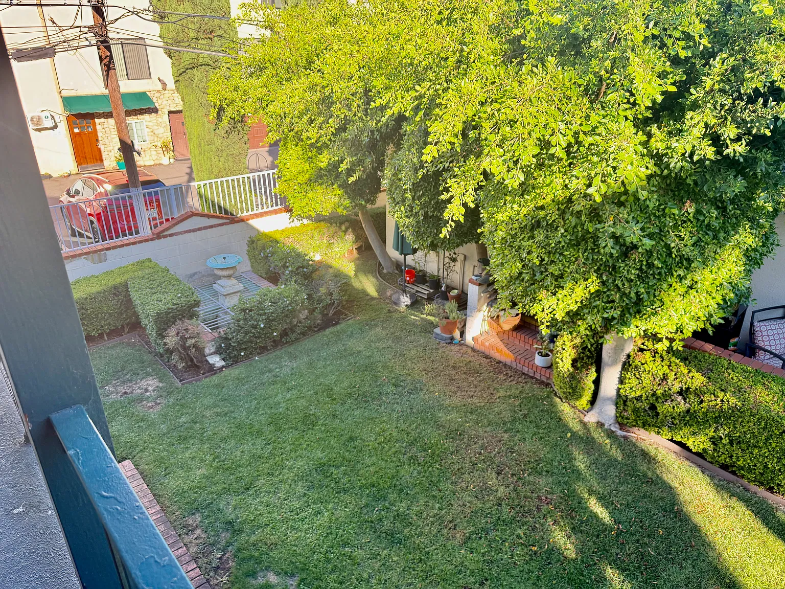 2 bed, 1.5 bath, 960 sqft, $2,475 — Photo 2