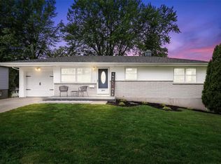 2641 Holiday Ln, Saint Charles, MO 63301