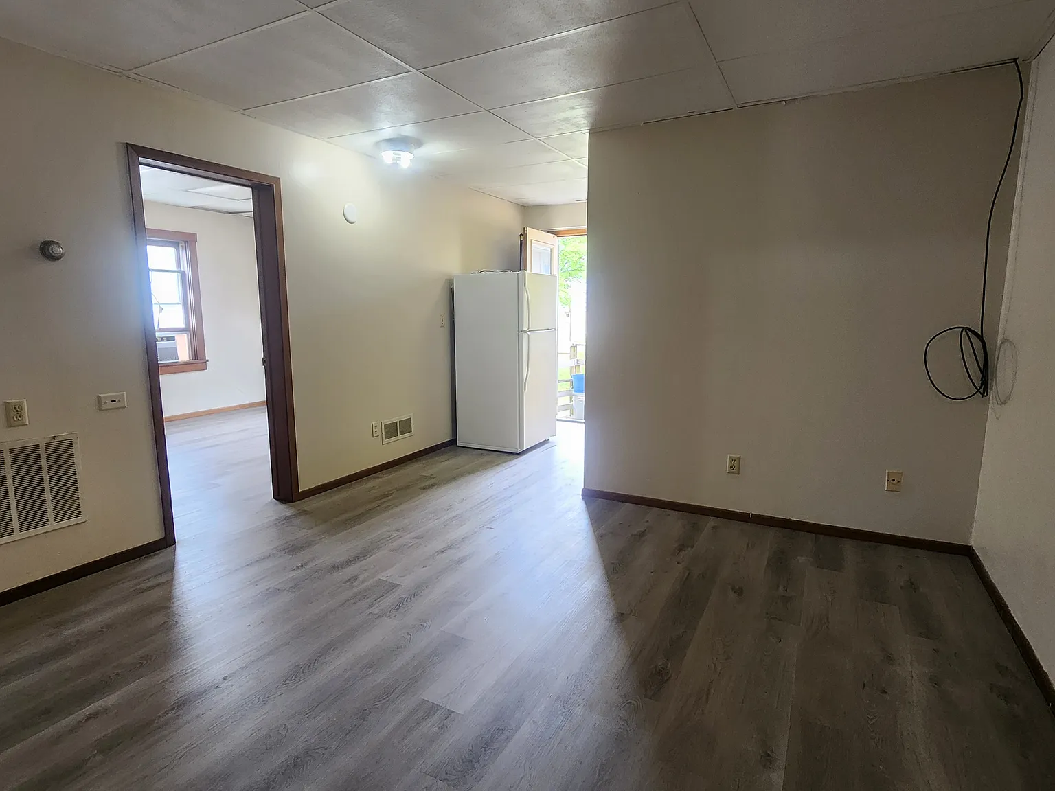 2 bed, 600 sqft, $650 — Photo 2