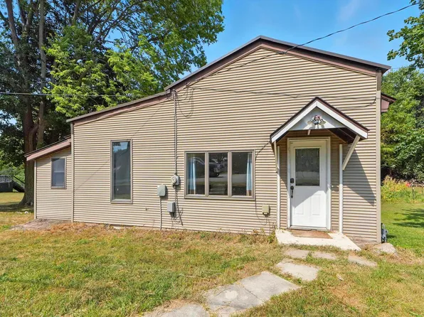 298 Front St, Rome City, IN 46784