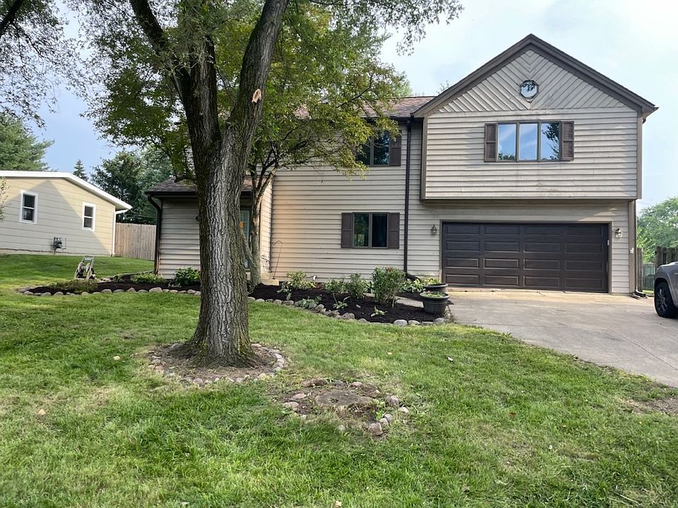 1st image of 216 Redwood Ave