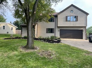 216 Redwood Ave, New Lenox, IL 60451