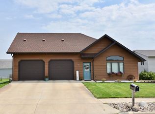 749 Kennedy Loop, Pierre, SD 57501