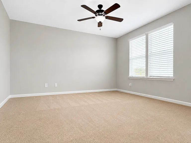 104 Isabella Ct — Photo 22