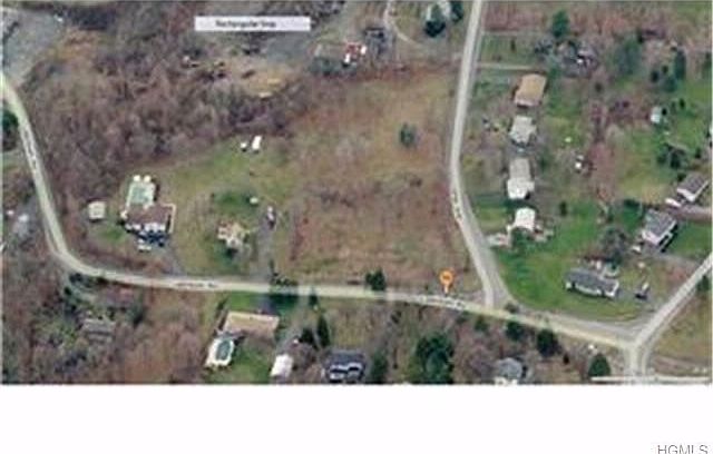 2nd image of 35 Lattintown Rd