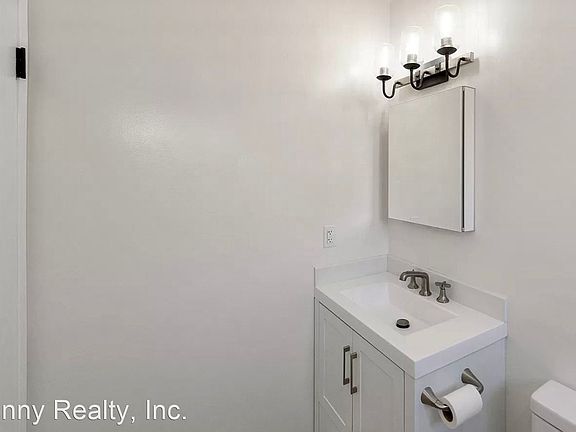 5th image of 43 E J St Suite 2941L