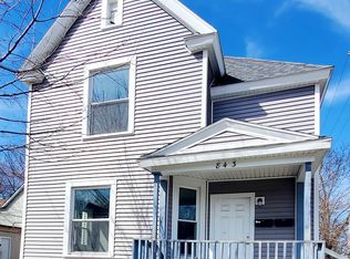 843 3rd St NW #1, Grand Rapids, MI 49504