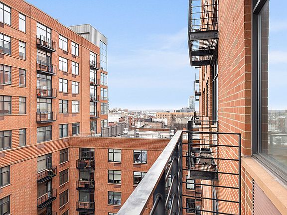 5th image of 125 Court St APT 10NK